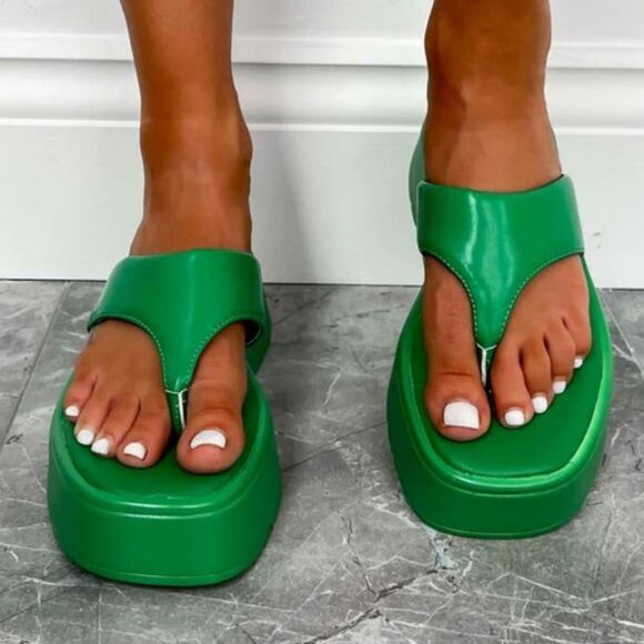 So Me Shoes - SO ME CHUNKY PLATFORM TOE POST SANDALS